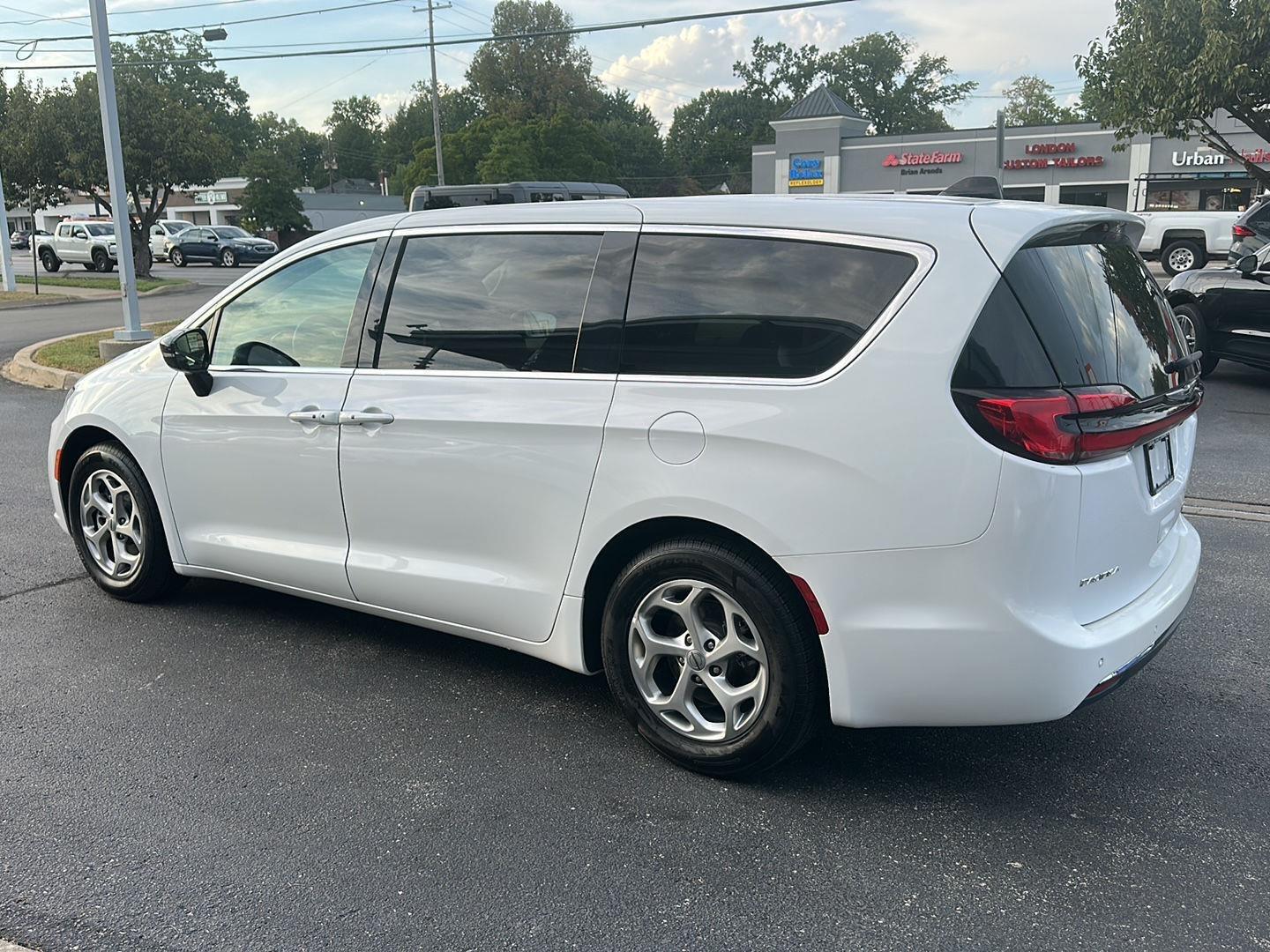 Chrysler Pacifica Limited 2024