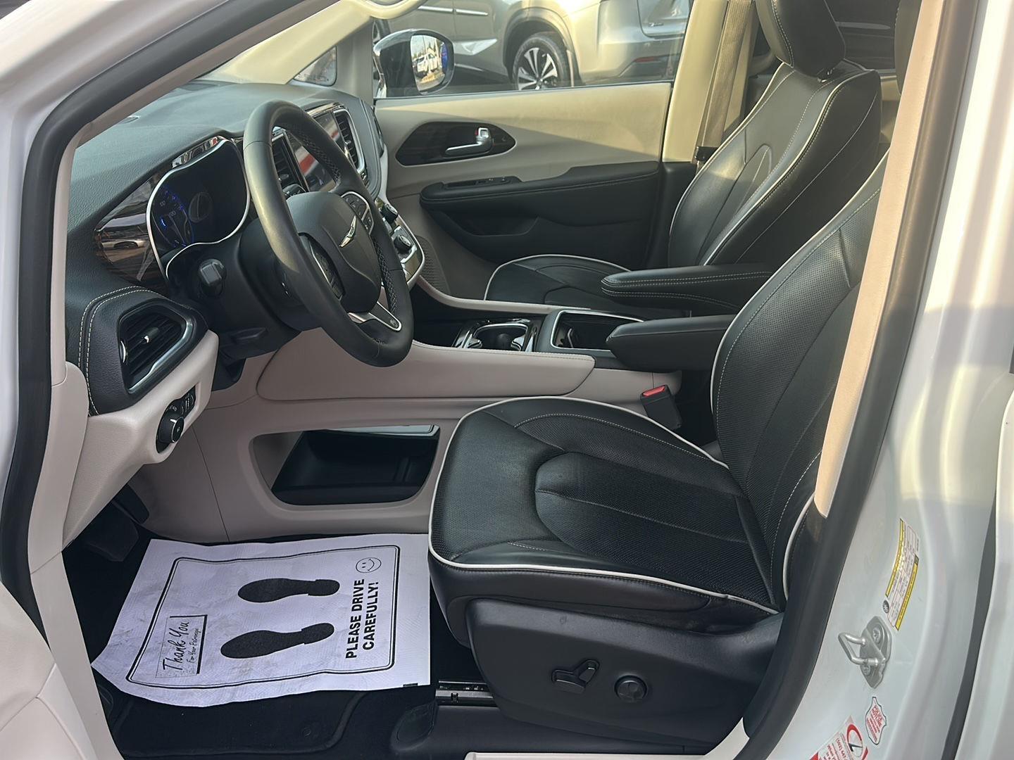 Chrysler Pacifica Limited 2024