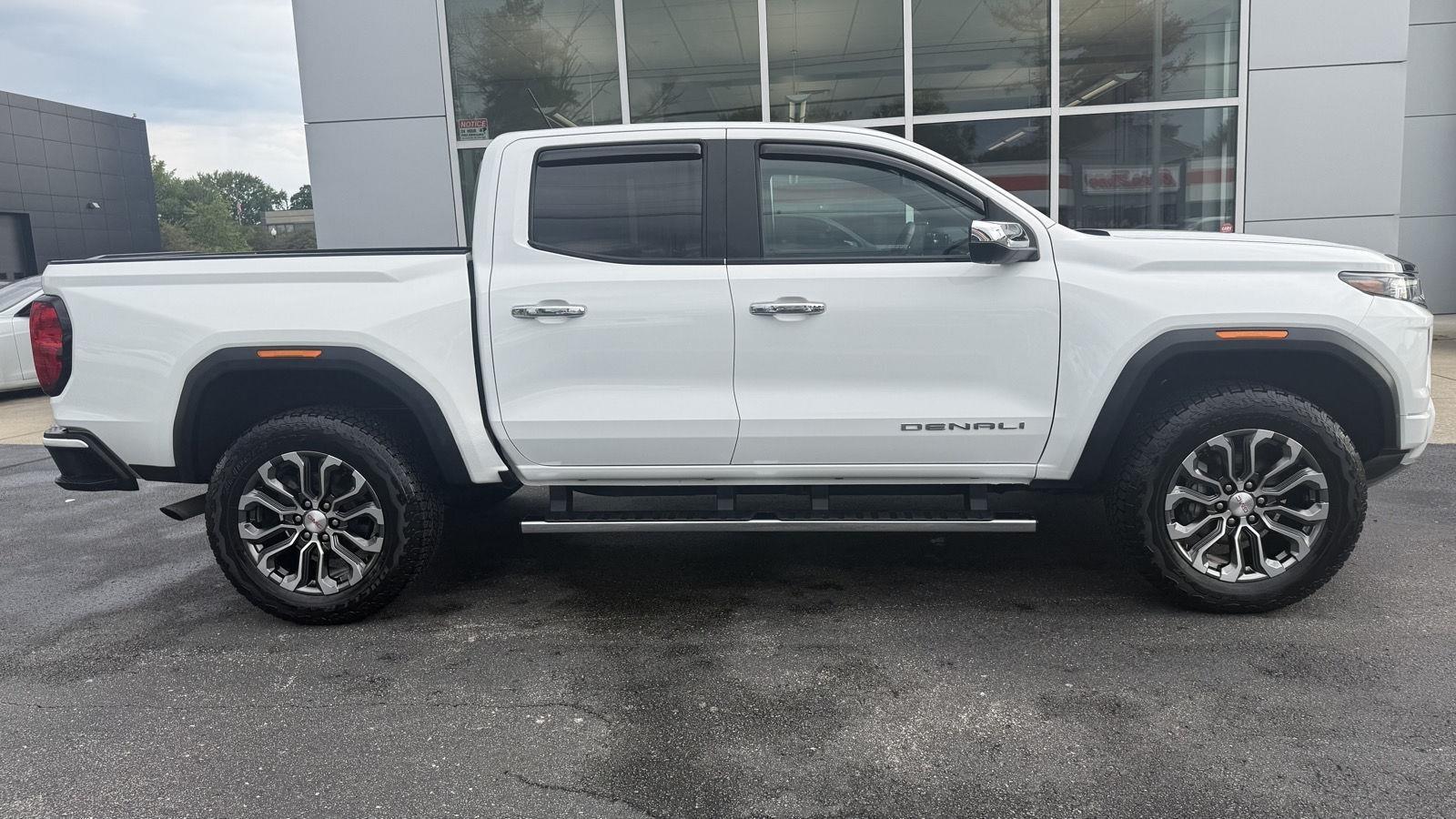 2023 GMC Canyon Denali Crew Cab 4WD