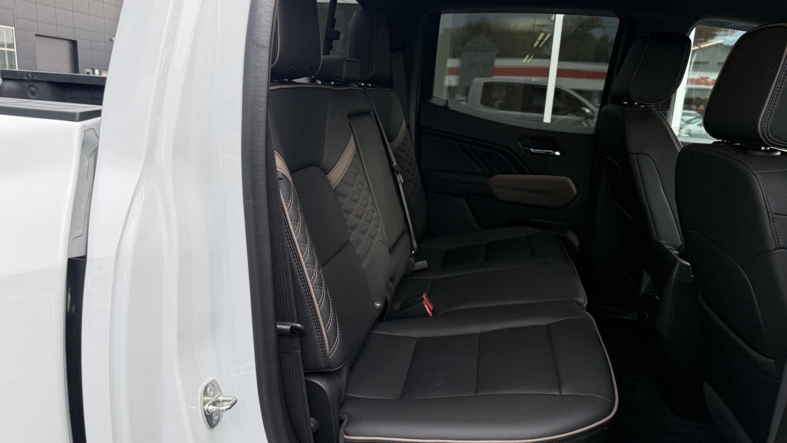 GMC Canyon Denali Crew Cab 4WD 2023