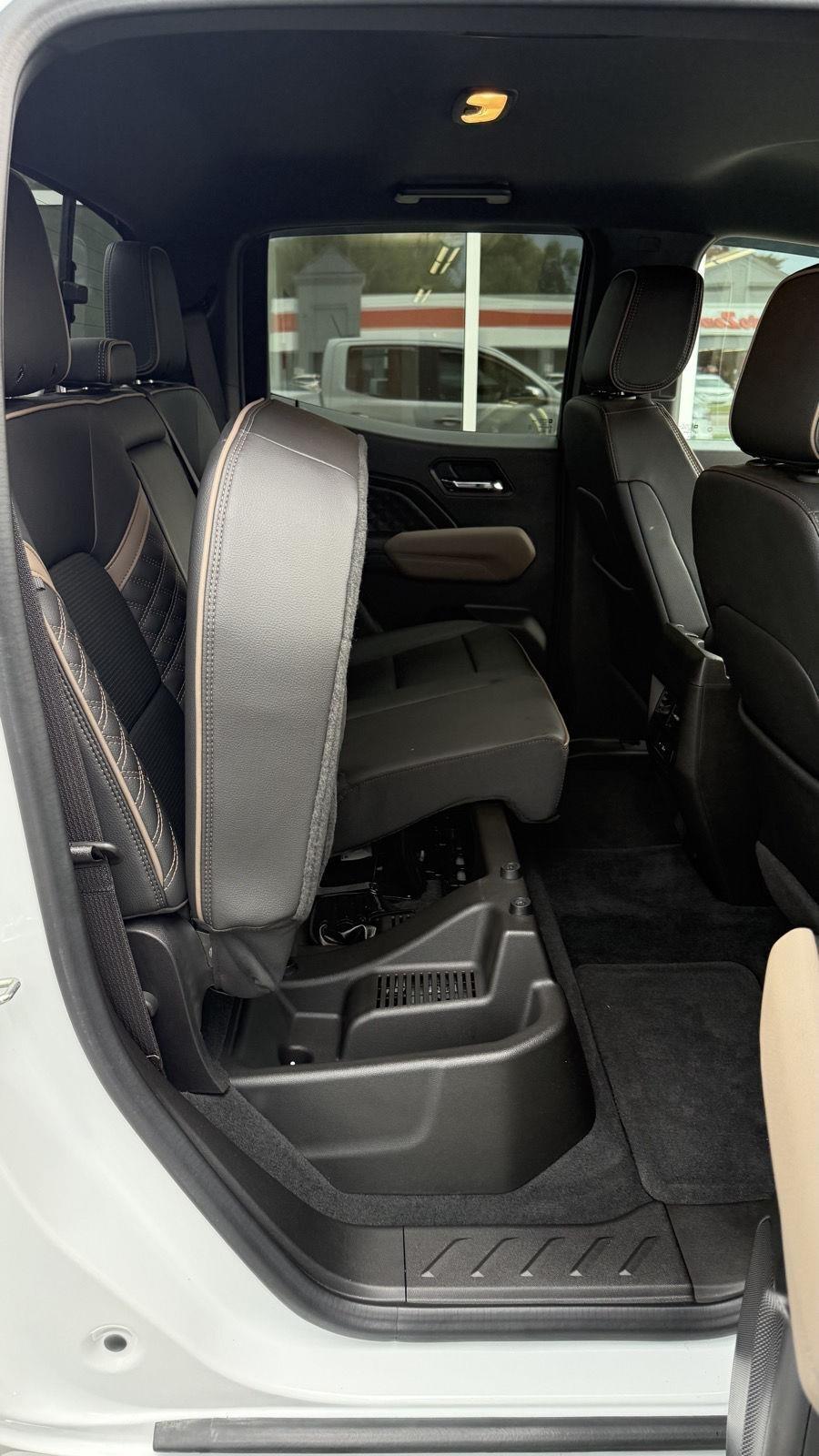 GMC Canyon Denali Crew Cab 4WD 2023