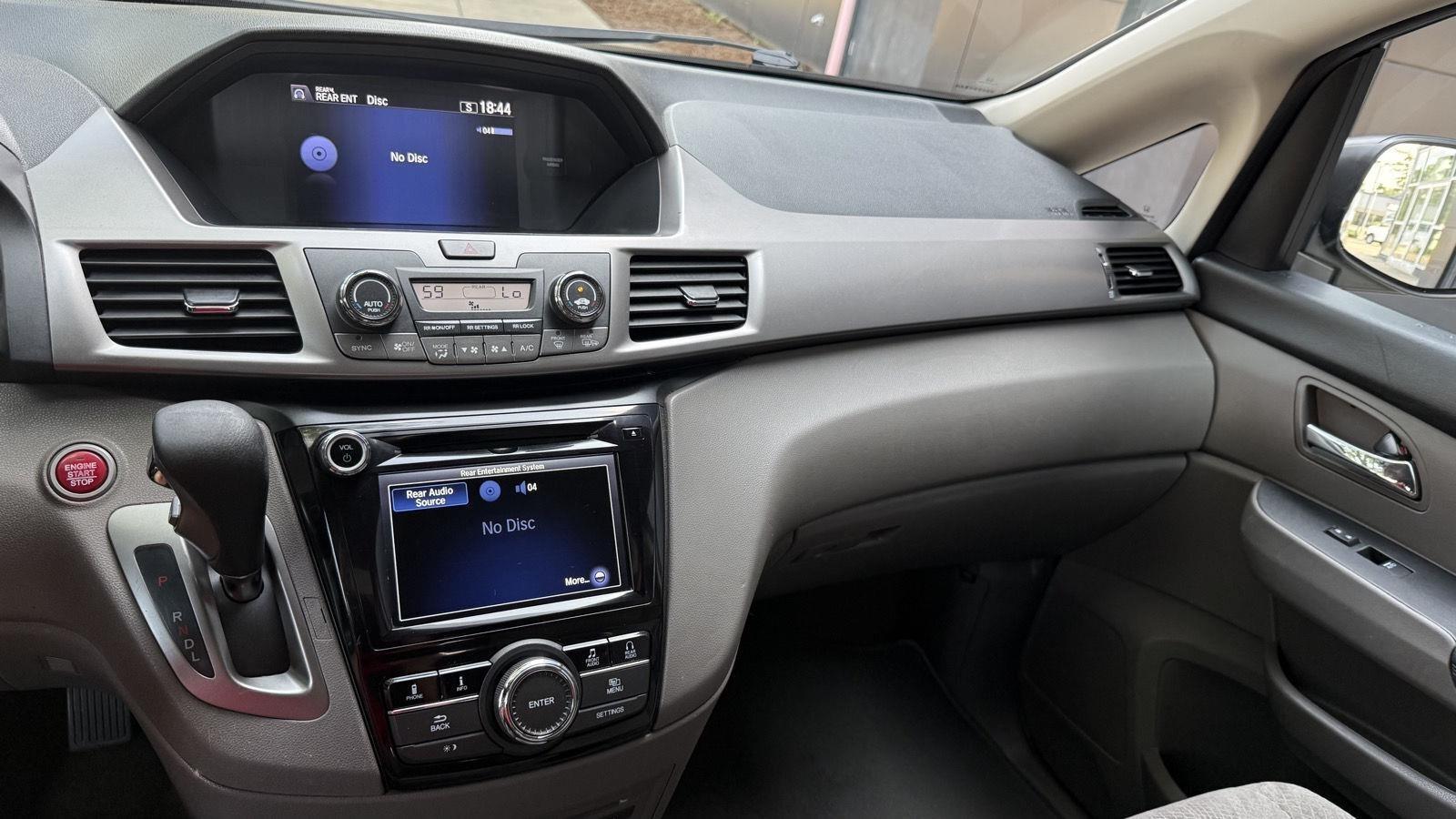 Honda Odyssey SE 2016
