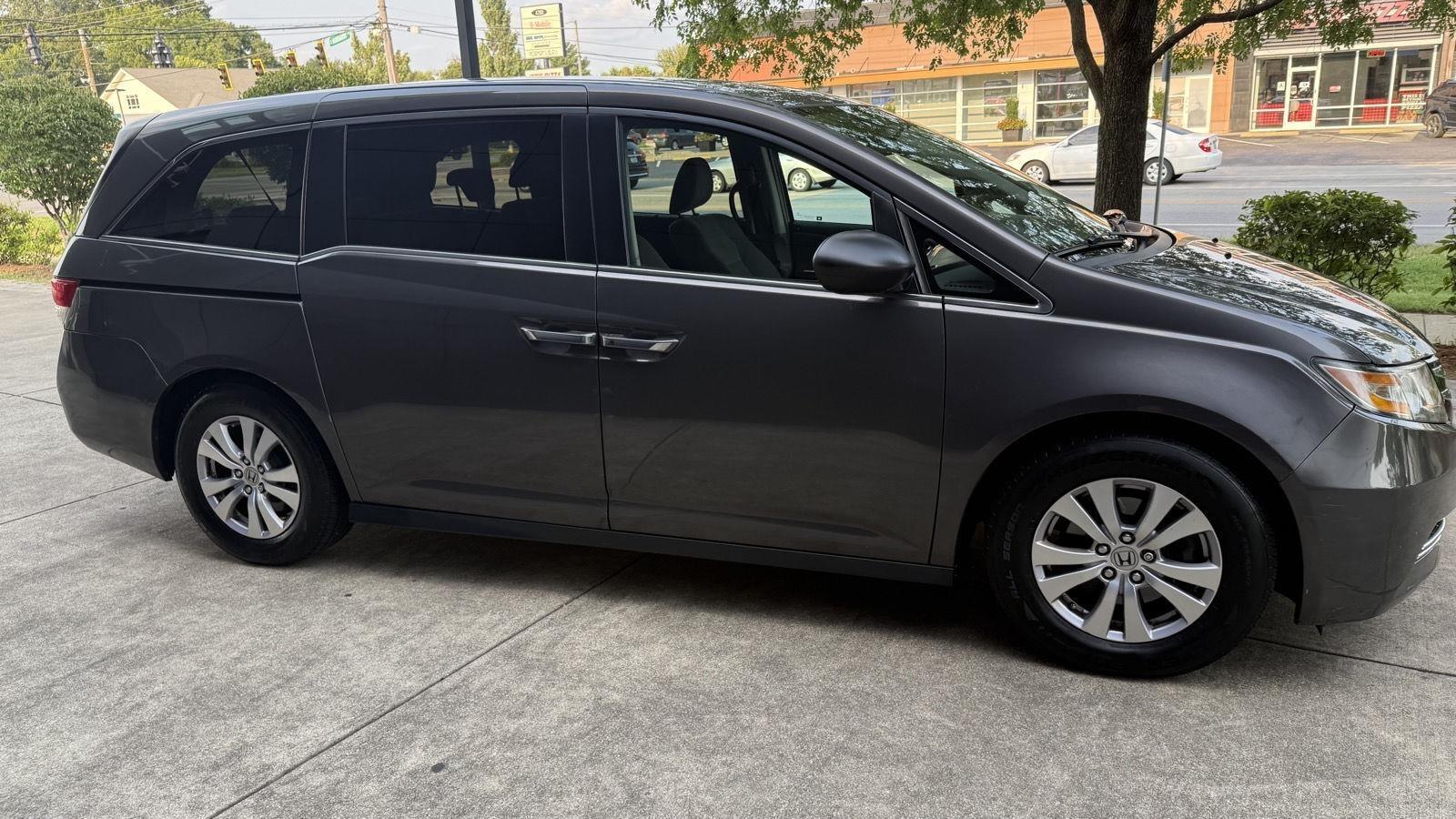 Honda Odyssey SE 2016
