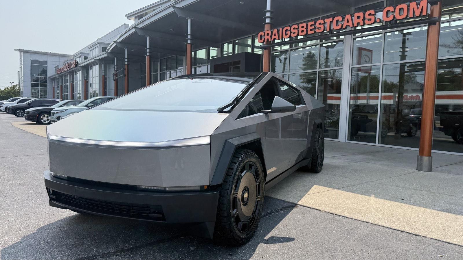 2025 Tesla Cybertruck Base