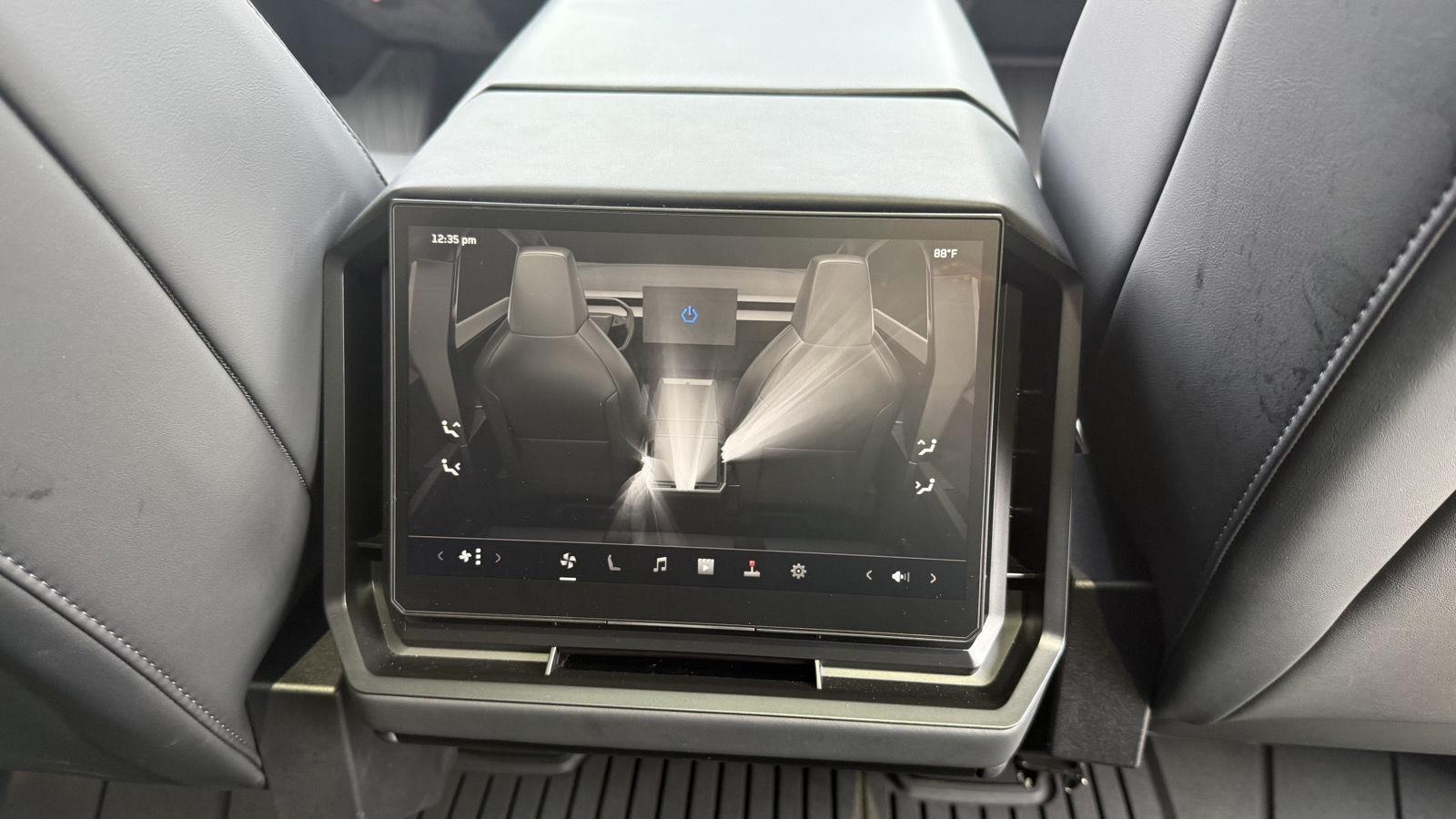 Tesla Cybertruck Base 2025