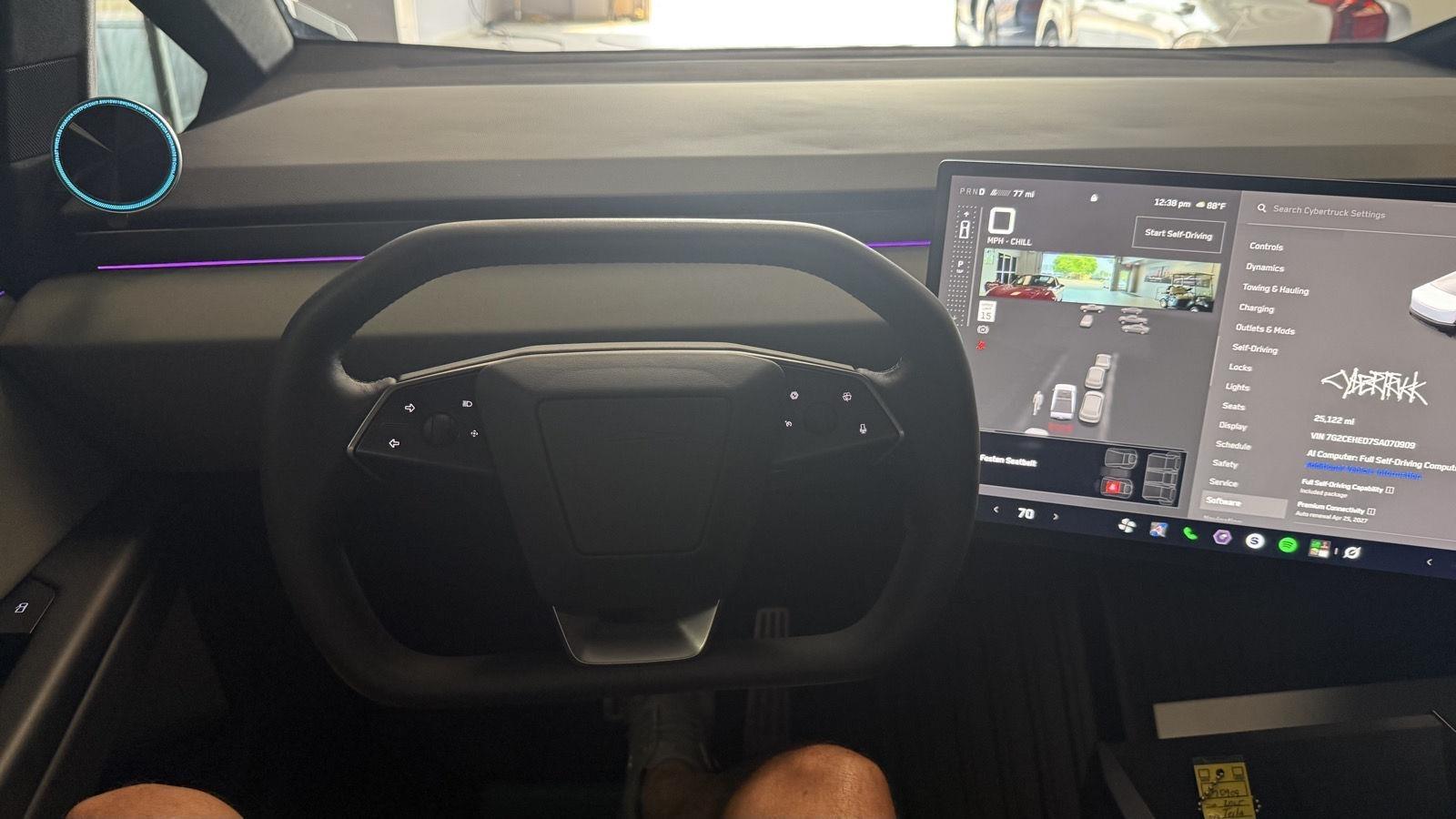 Tesla Cybertruck Base 2025