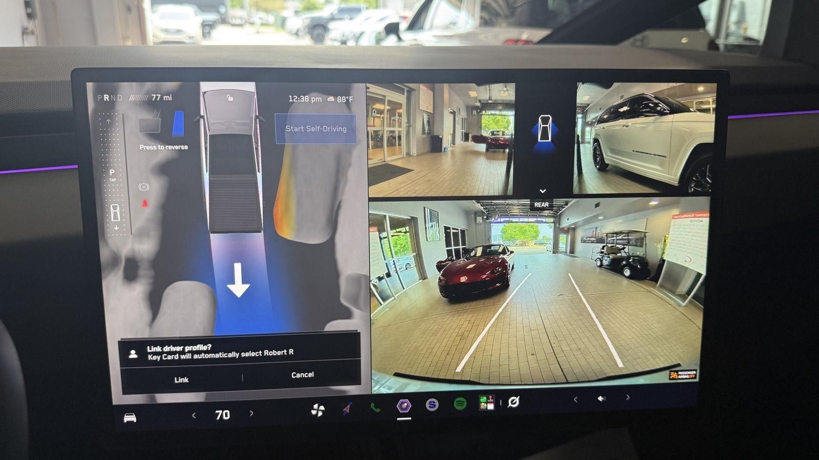 Tesla Cybertruck Base 2025