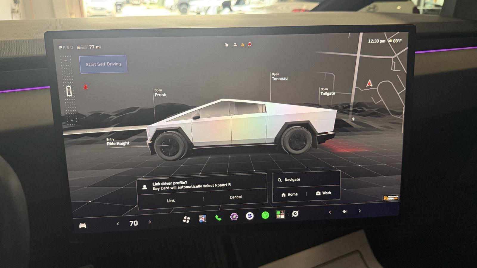 Tesla Cybertruck Base 2025