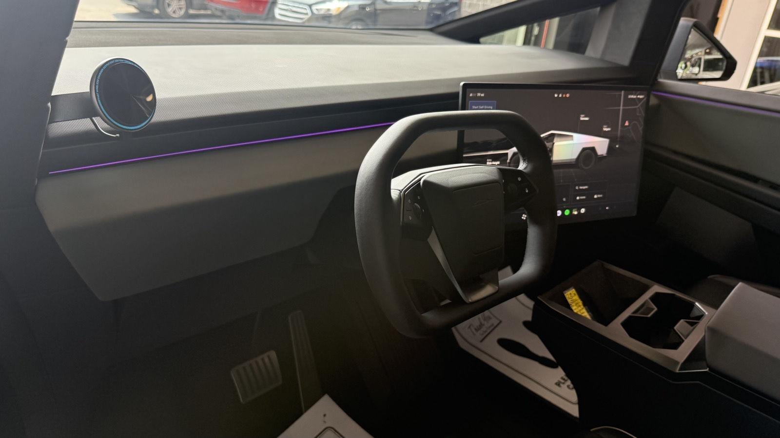 Tesla Cybertruck Base 2025
