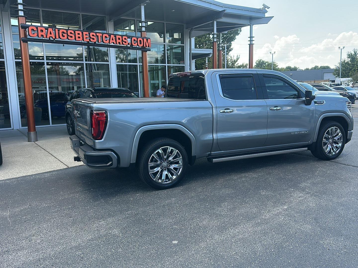 GMC Sierra 1500 Denali Crew Cab Short Box 4WD 2023