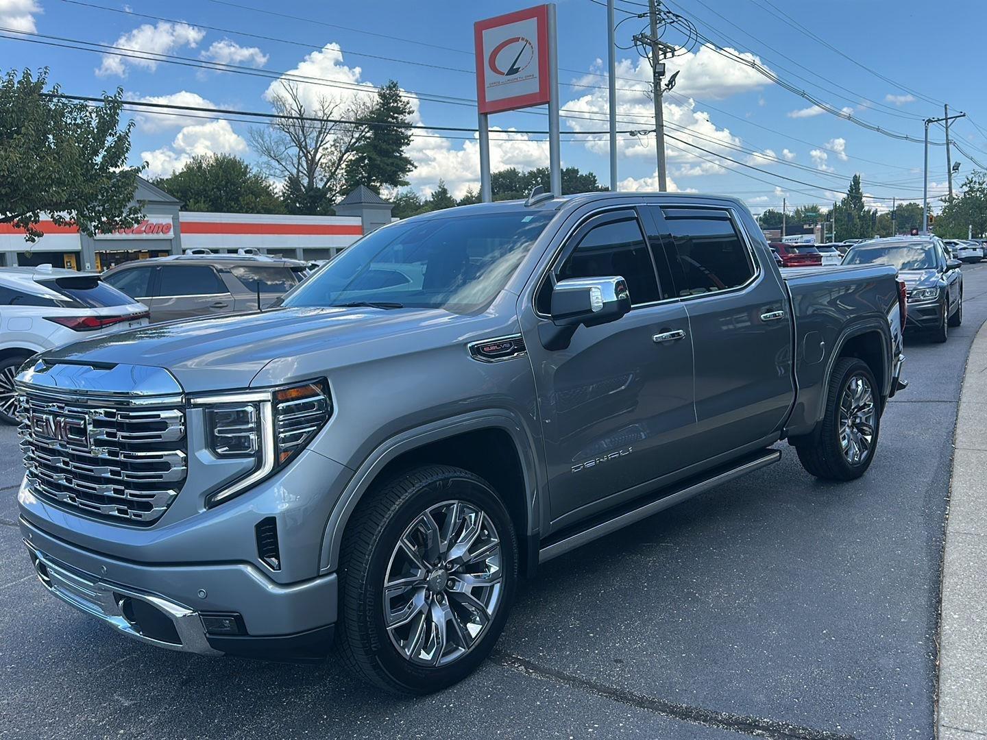 GMC Sierra 1500 Denali Crew Cab Short Box 4WD 2023