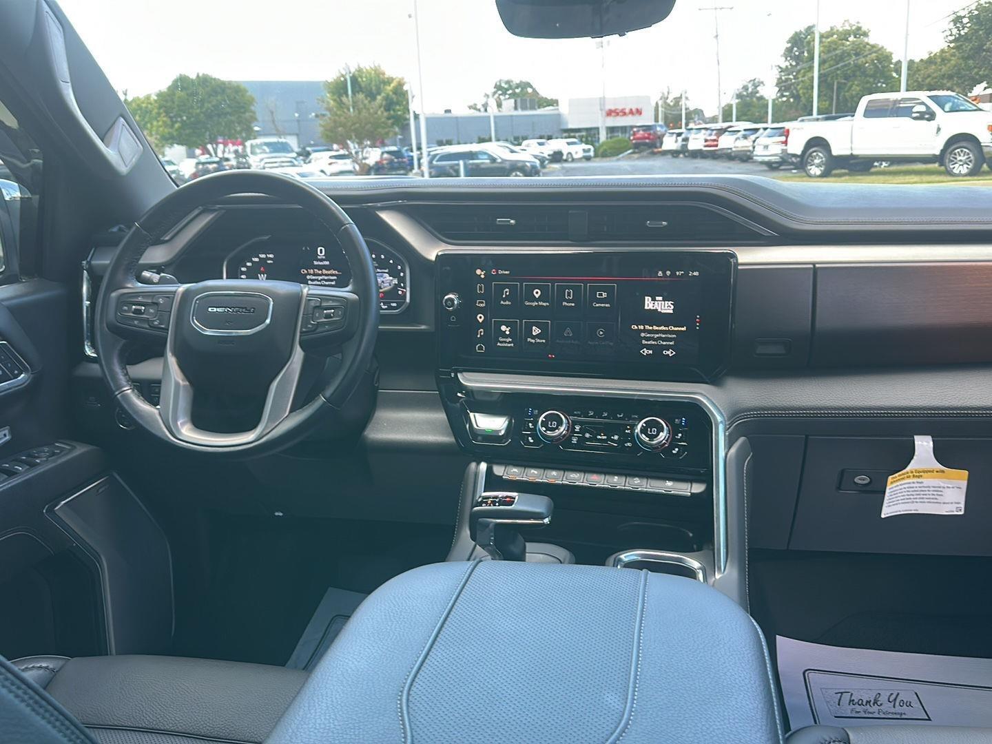 GMC Sierra 1500 Denali Crew Cab Short Box 4WD 2023