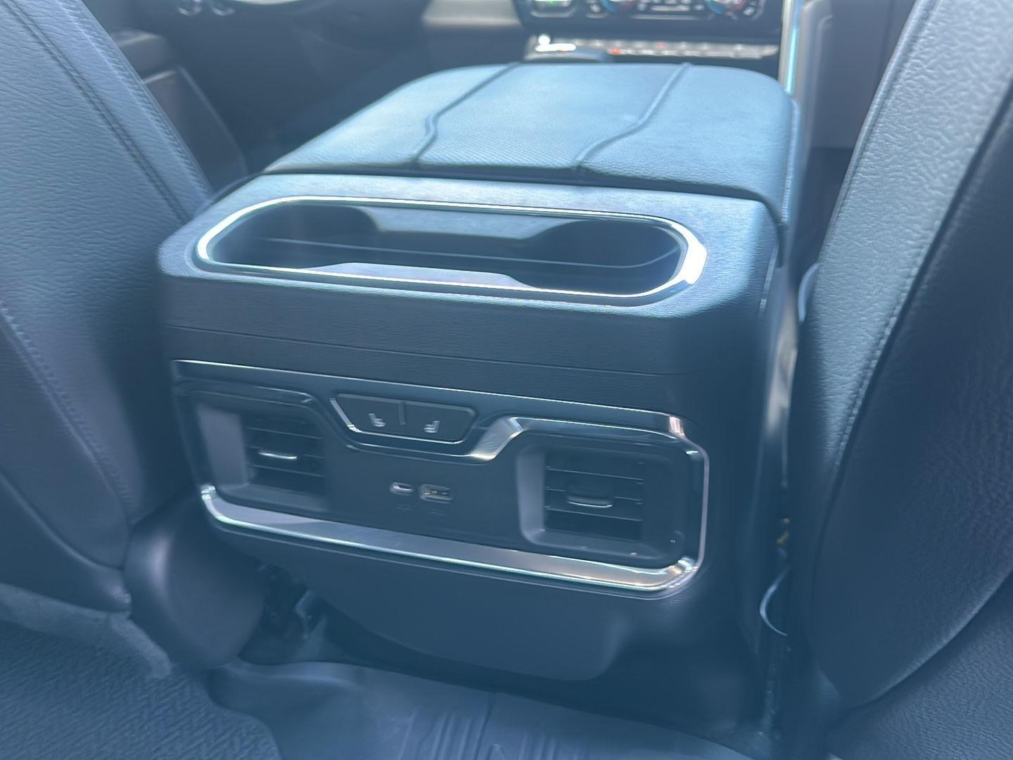 GMC Sierra 1500 Denali Crew Cab Short Box 4WD 2023