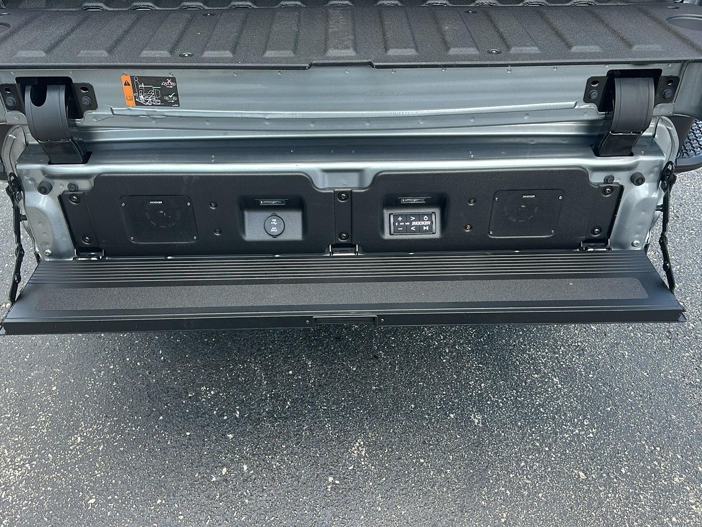 GMC Sierra 1500 Denali Crew Cab Short Box 4WD 2023