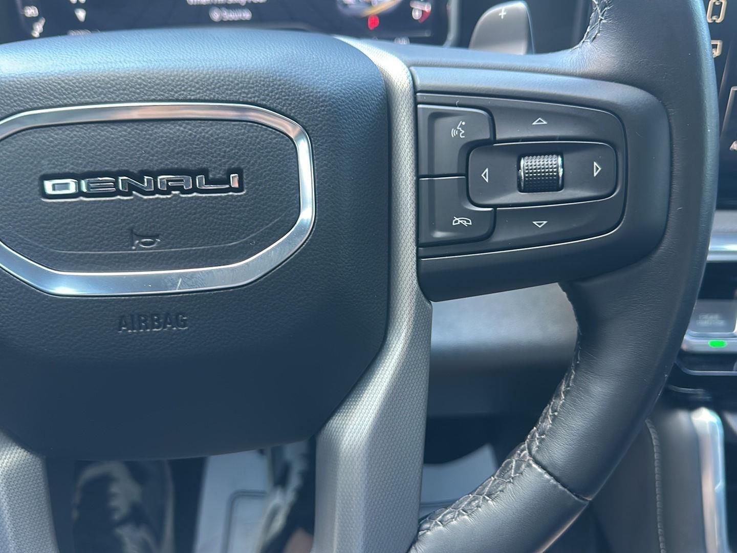 GMC Sierra 1500 Denali Crew Cab Short Box 4WD 2023