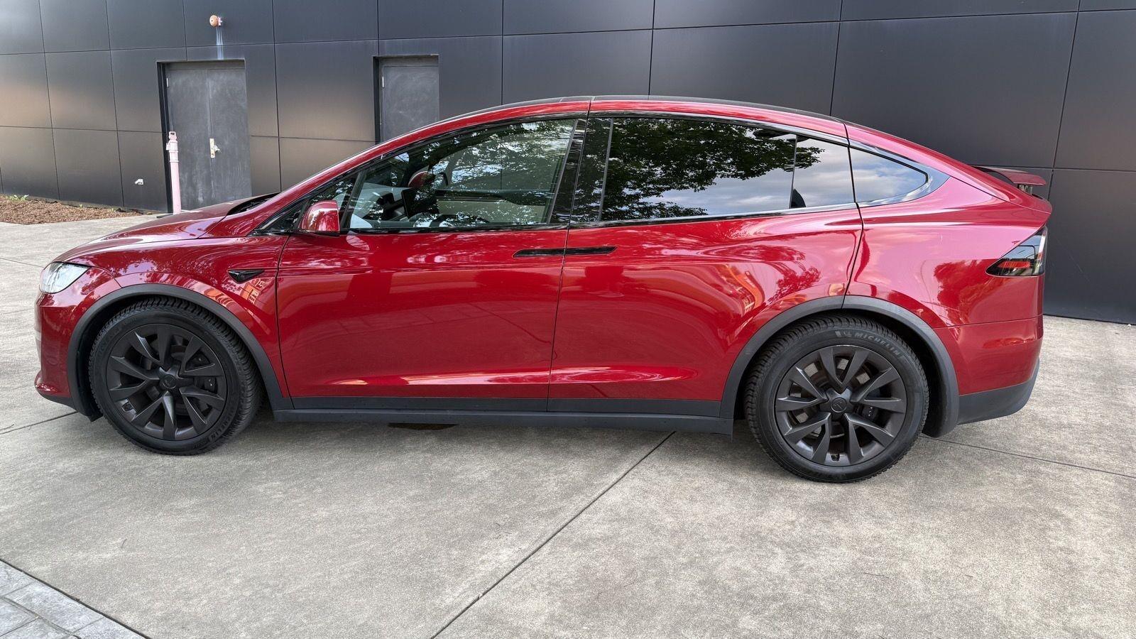 Tesla Model X Base 2023