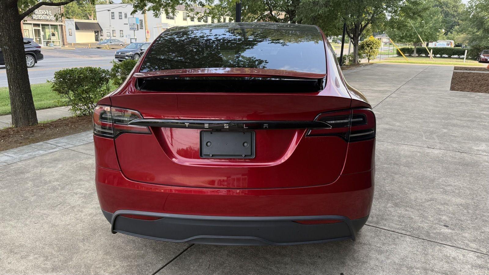 Tesla Model X Base 2023