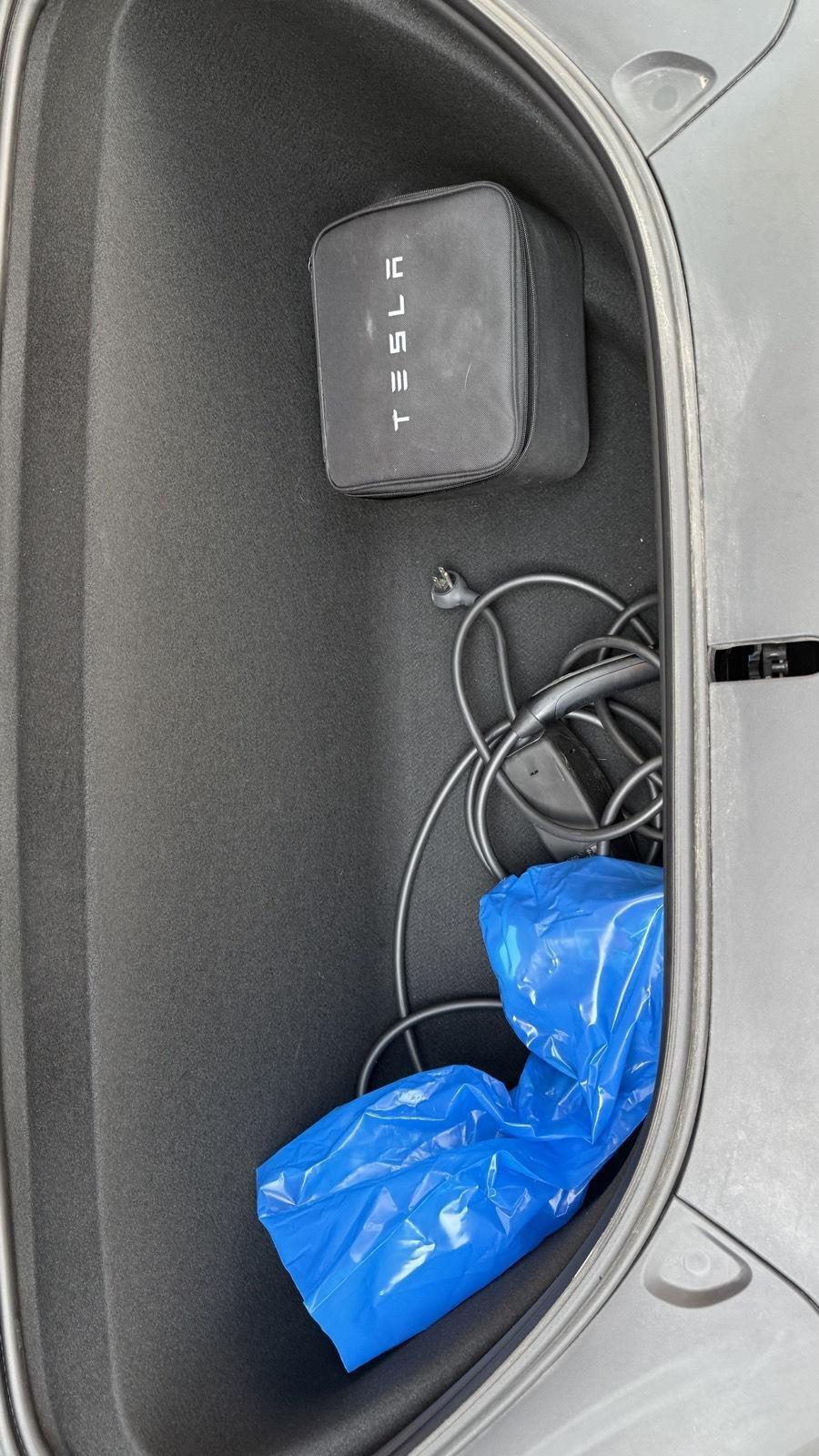 Tesla Model X Base 2023