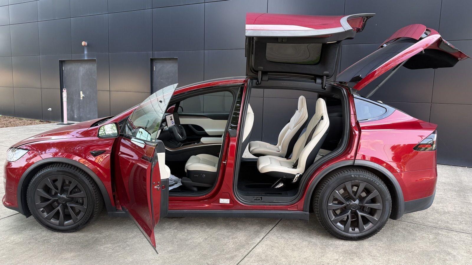 Tesla Model X Base 2023