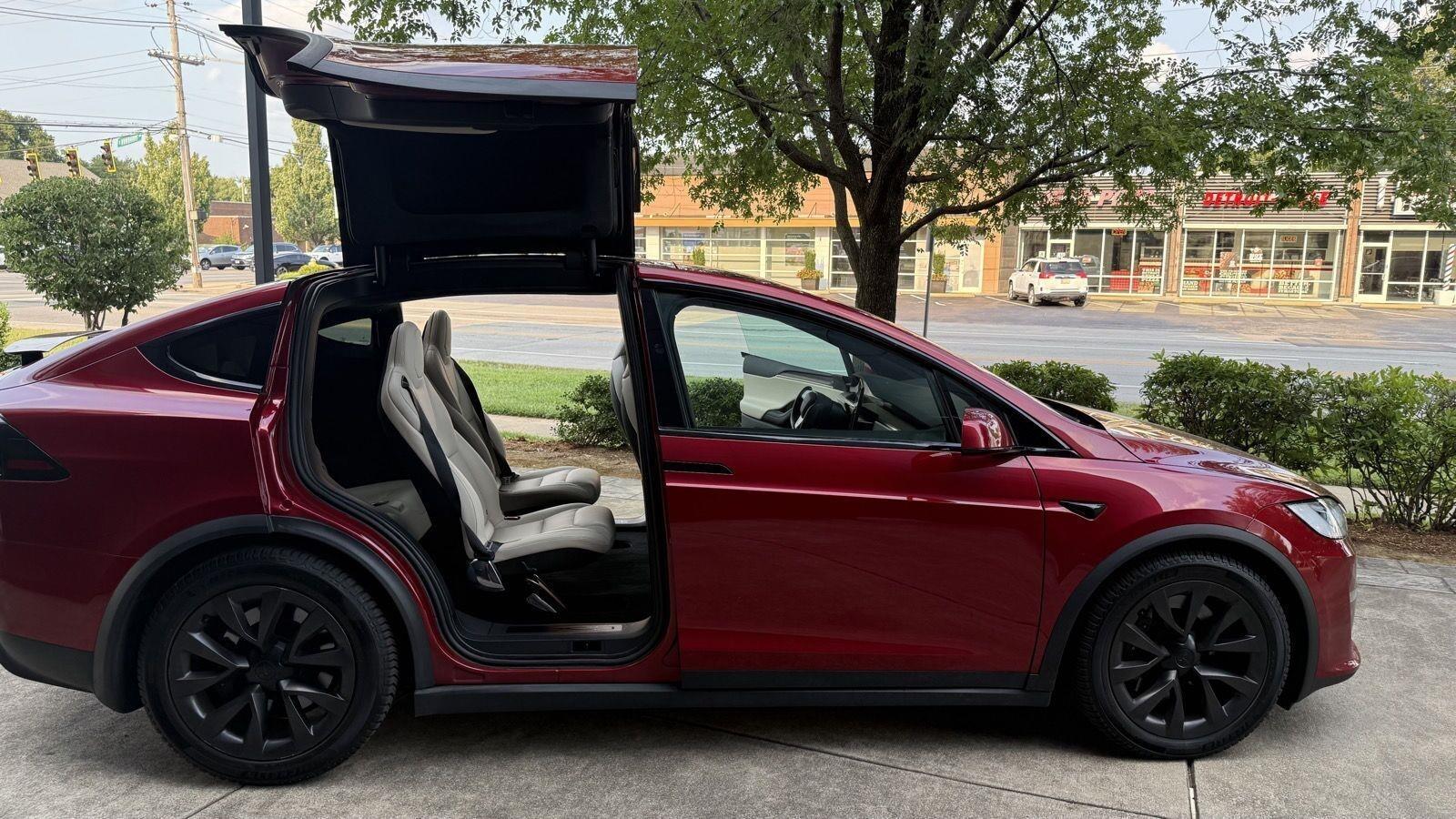 Tesla Model X Base 2023