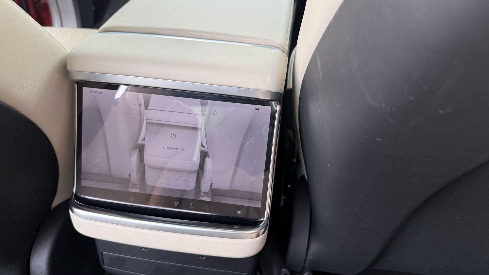 Tesla Model X Base 2023
