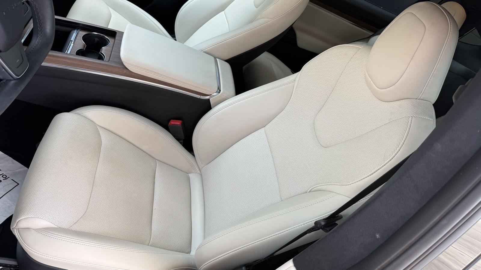 Tesla Model X Base 2023