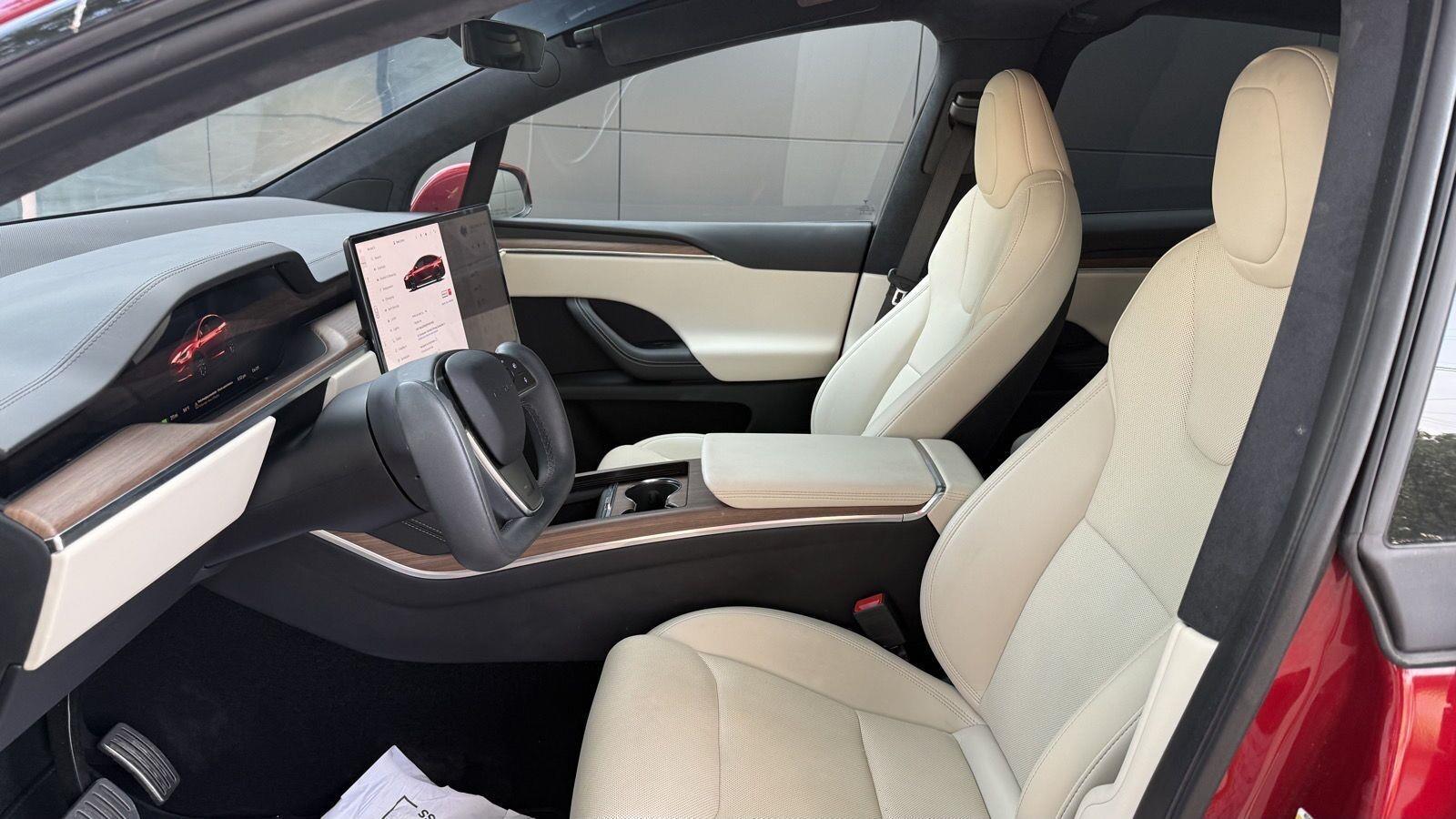 Tesla Model X Base 2023