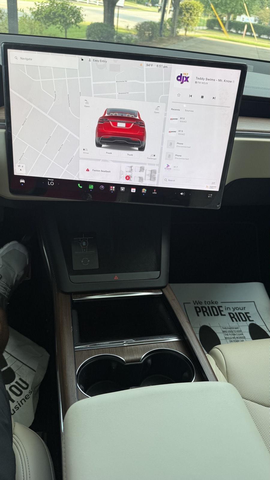 Tesla Model X Base 2023