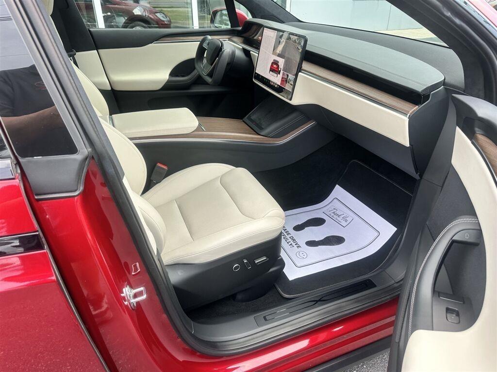 Tesla Model X Base 2023