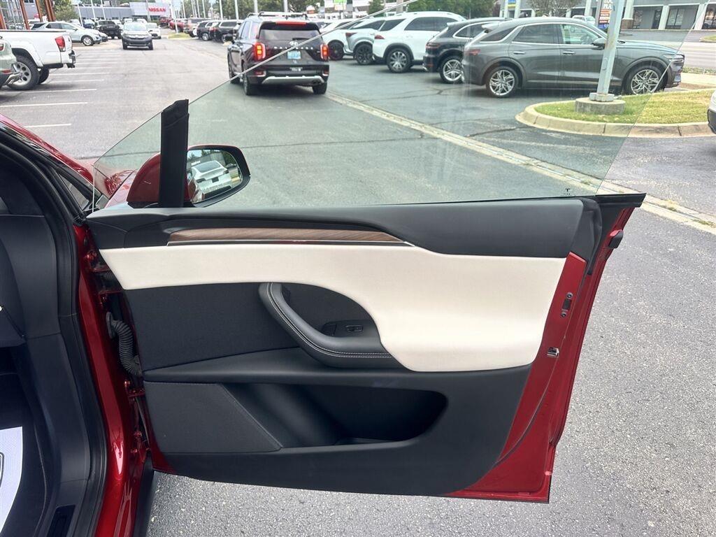 Tesla Model X Base 2023