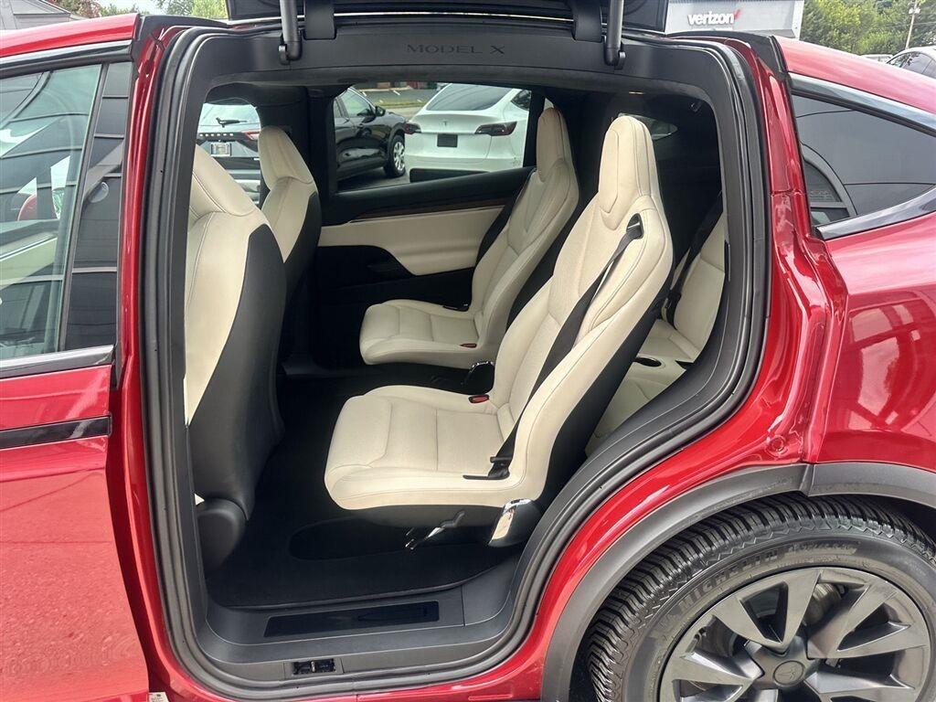 Tesla Model X Base 2023