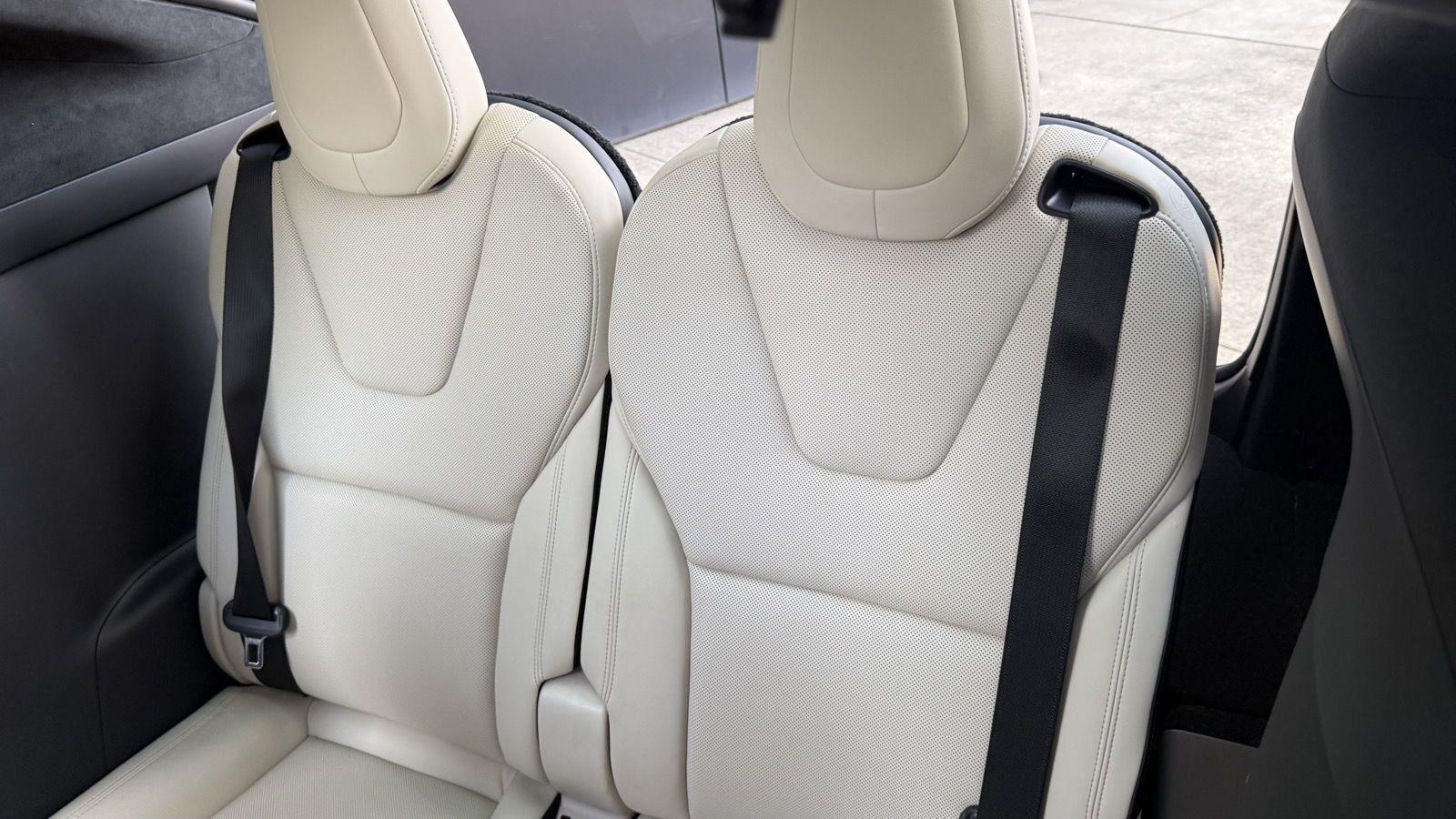 Tesla Model X Base 2023