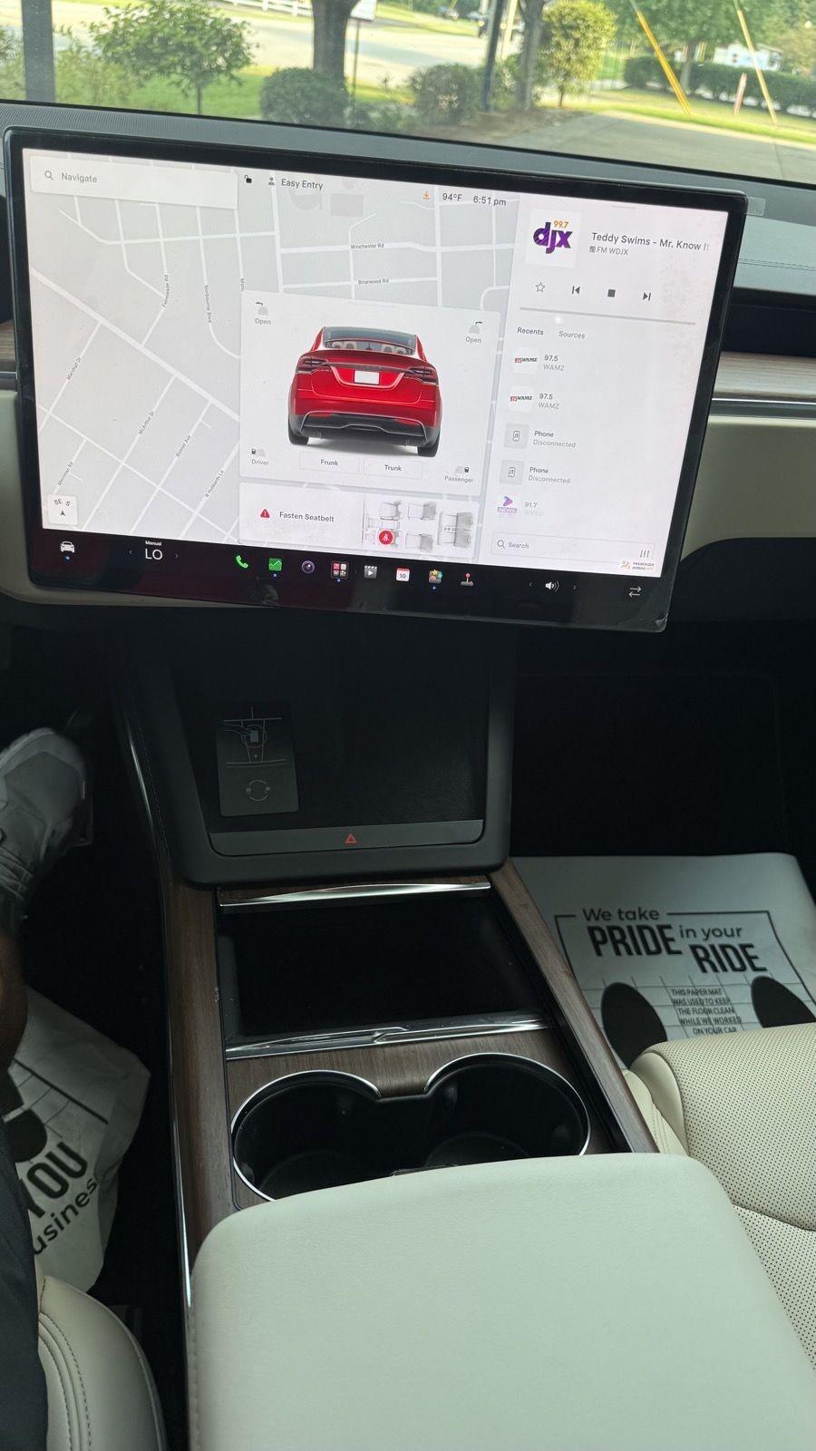 Tesla Model X Base 2023