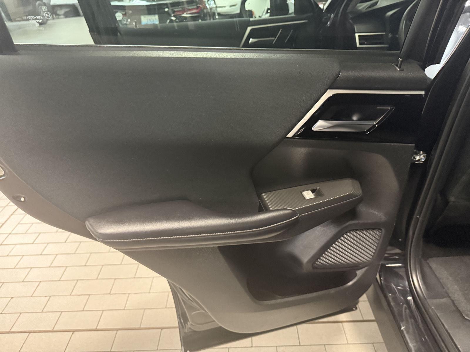 Mitsubishi Outlander ES 4WD 2022