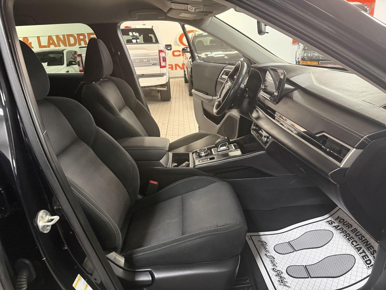 Mitsubishi Outlander ES 4WD 2022
