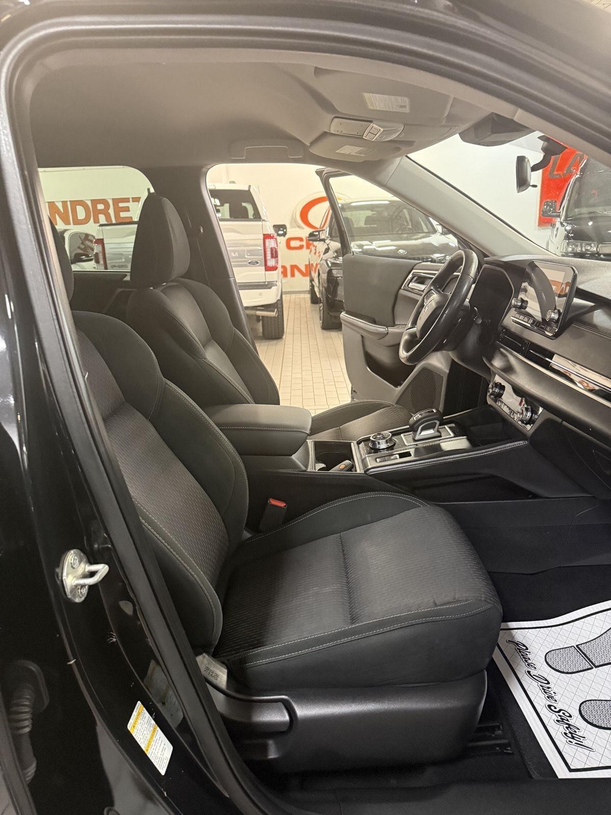 Mitsubishi Outlander ES 4WD 2022