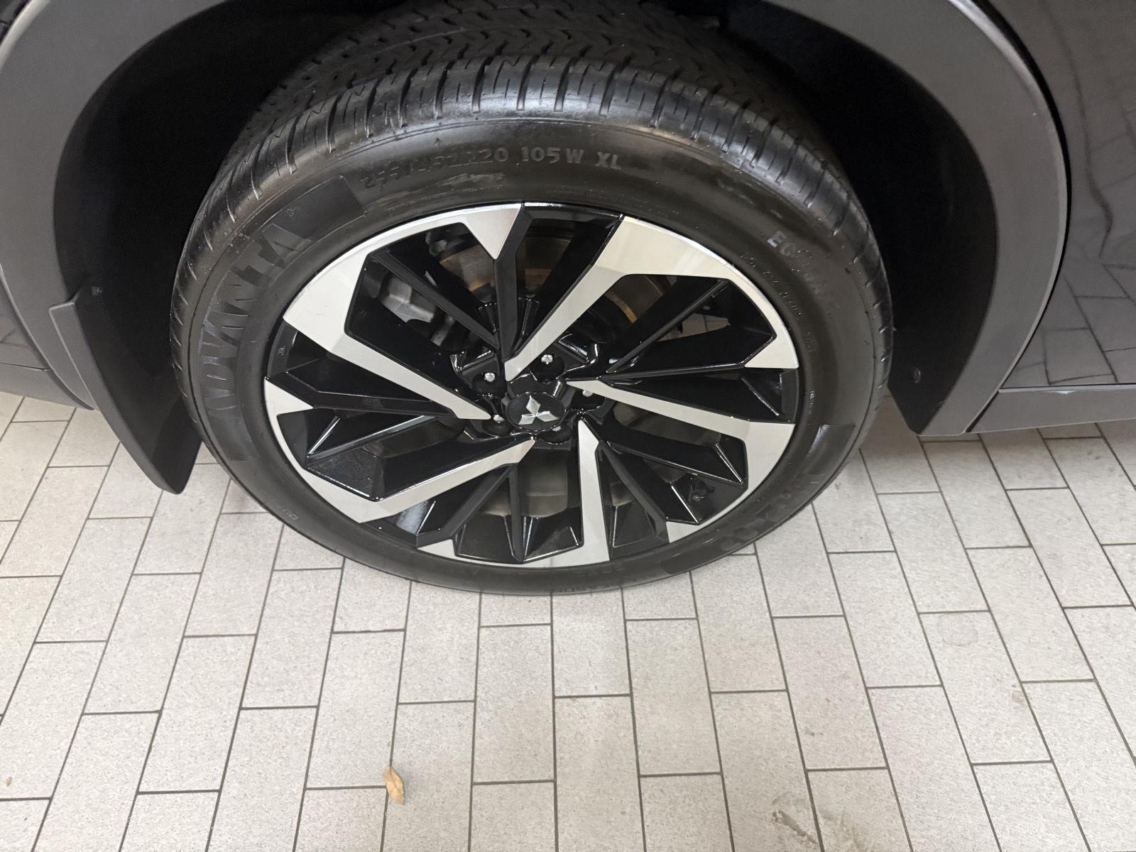 Mitsubishi Outlander ES 4WD 2022