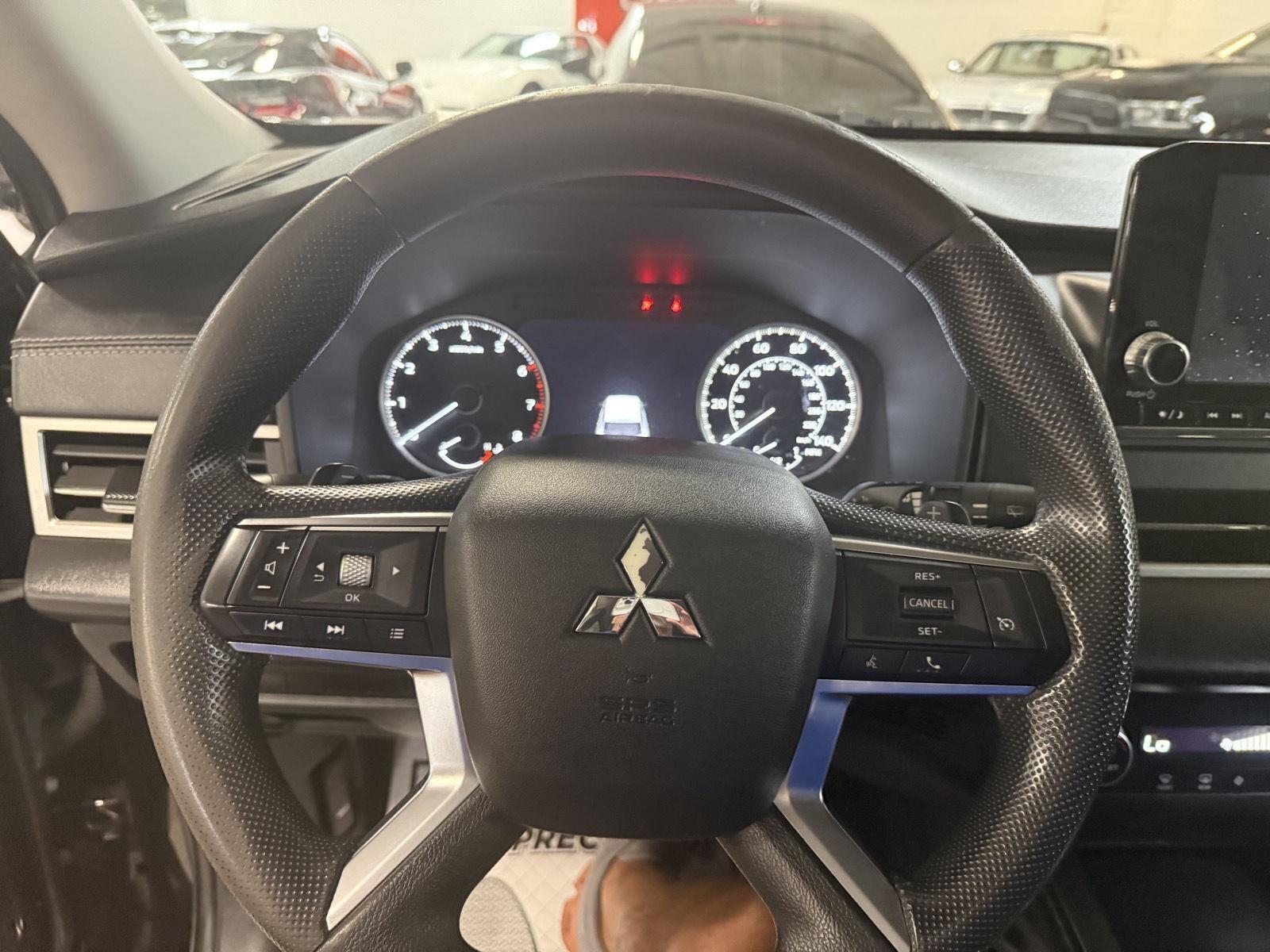 Mitsubishi Outlander ES 4WD 2022