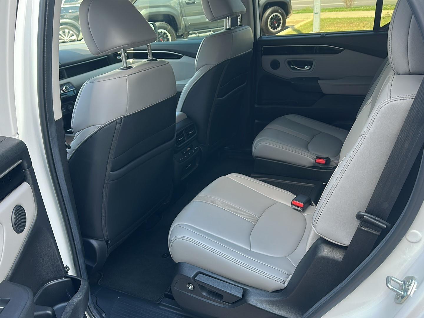Honda Pilot EX-L 2WD 2024