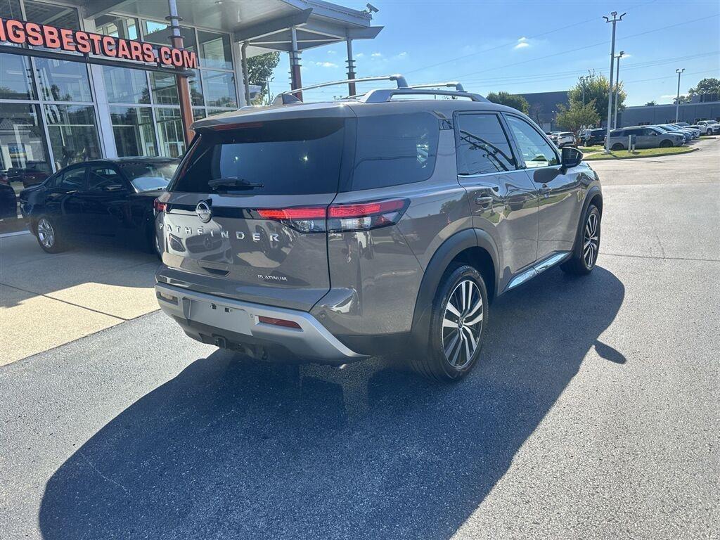 Nissan Pathfinder Platinum 2025