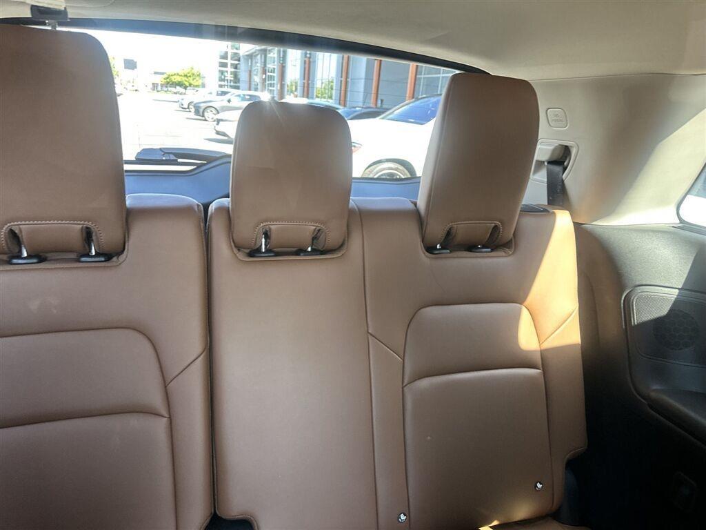 Nissan Pathfinder Platinum 2025