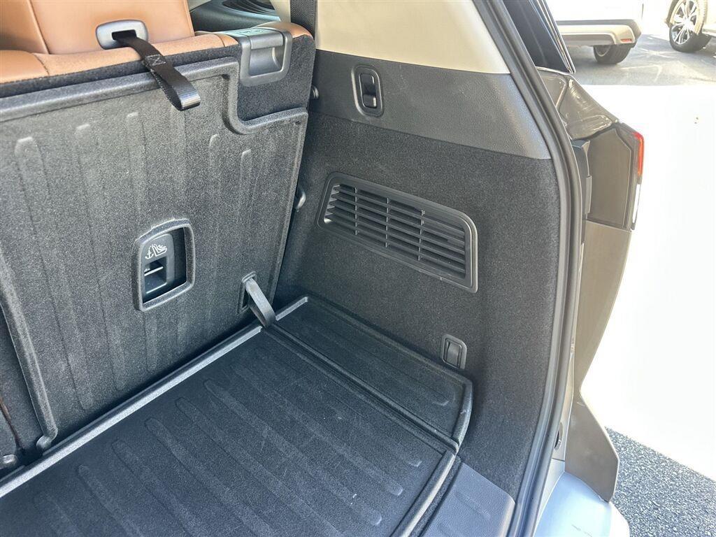 Nissan Pathfinder Platinum 2025
