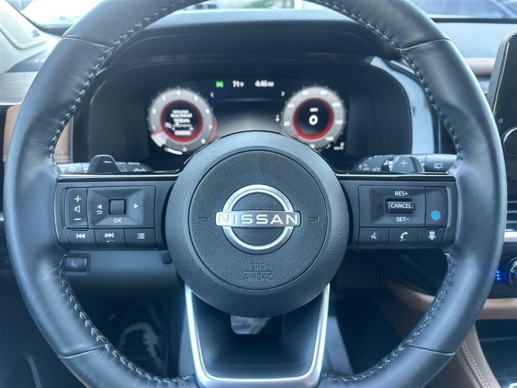 Nissan Pathfinder Platinum 2025