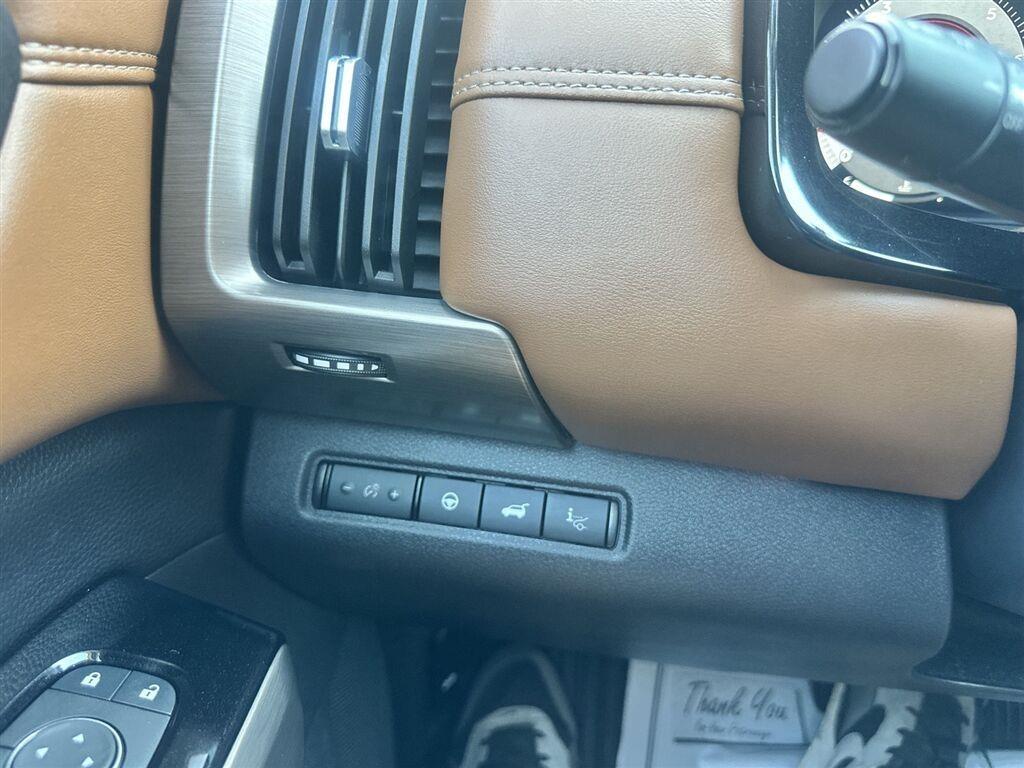 Nissan Pathfinder Platinum 2025