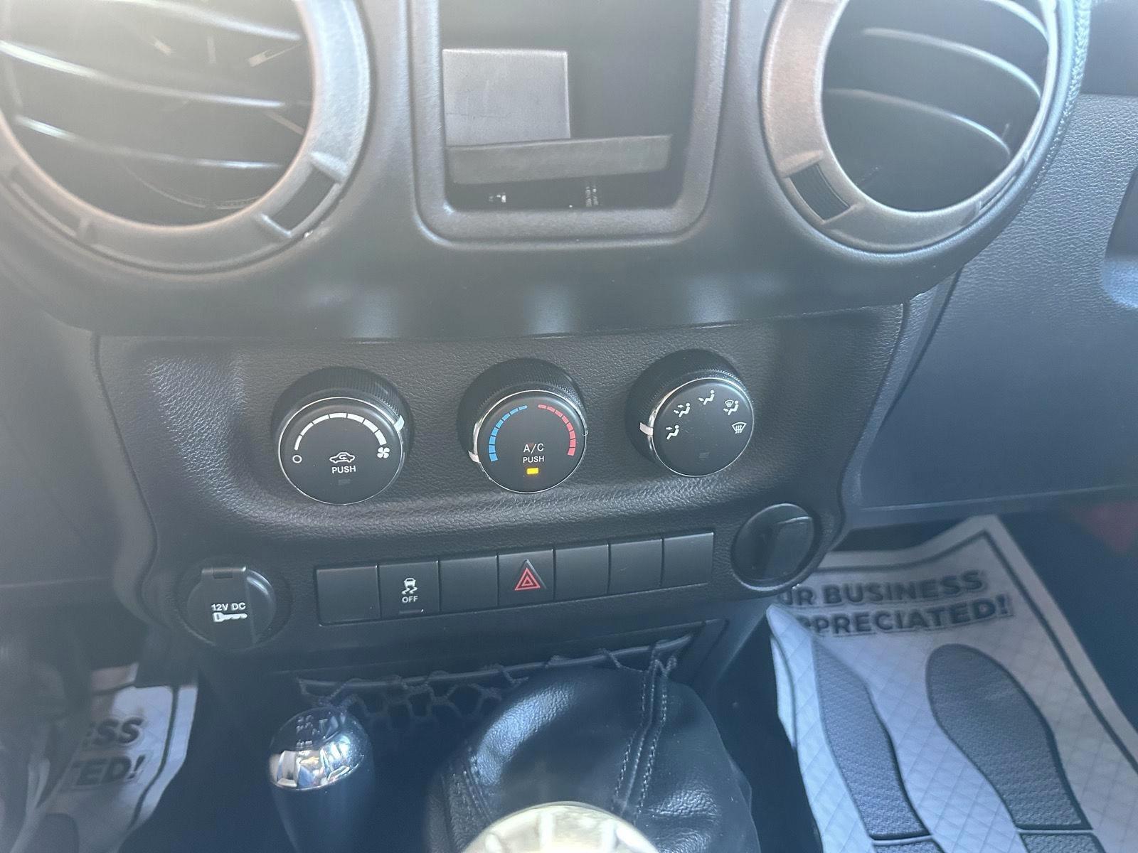 Jeep Wrangler Sport 4WD 2016