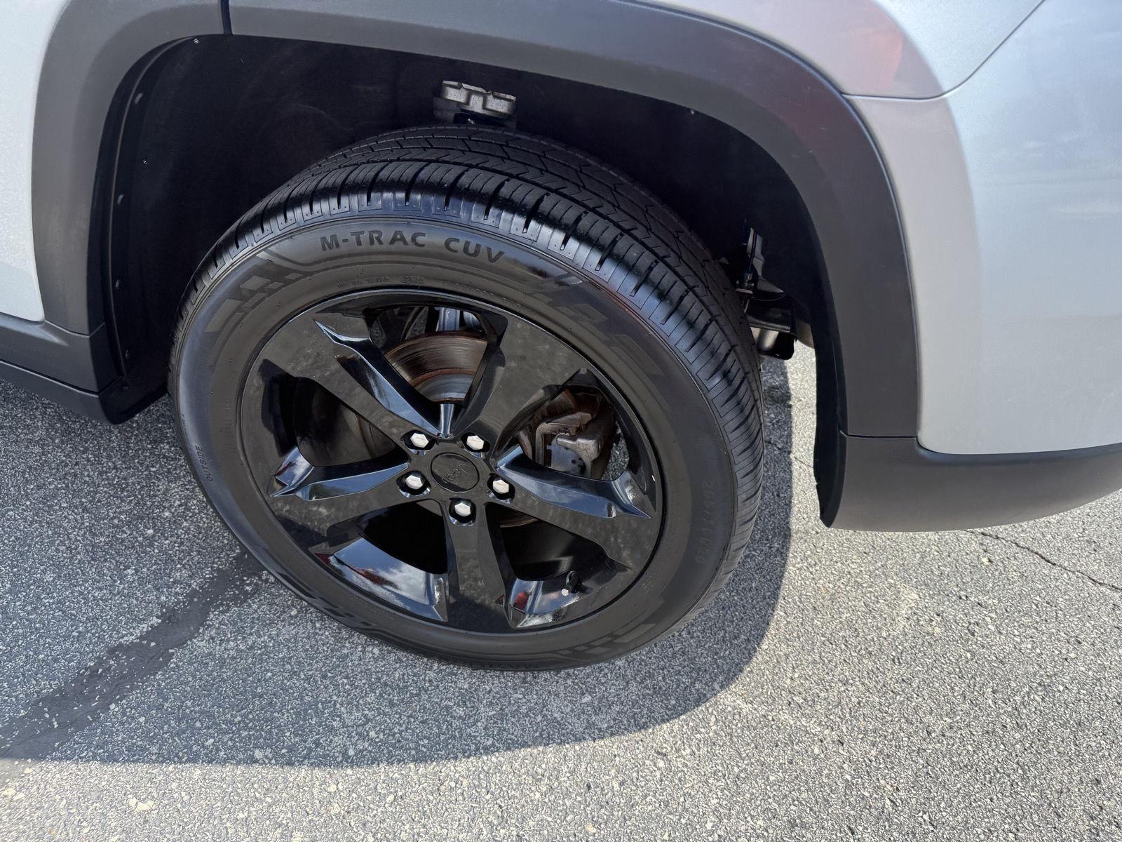 Jeep Grand Cherokee Laredo E 2WD 2023