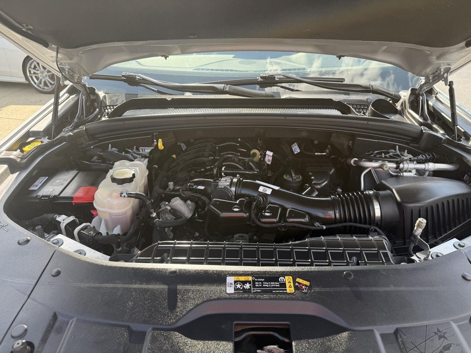 Jeep Grand Cherokee Laredo E 2WD 2023
