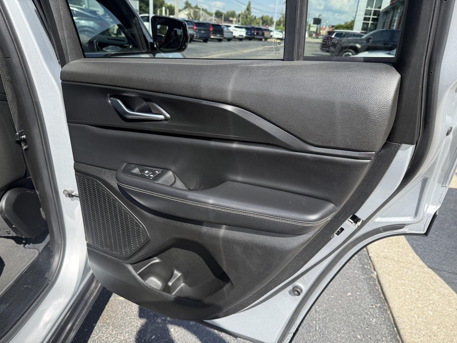 Jeep Grand Cherokee Laredo E 2WD 2023