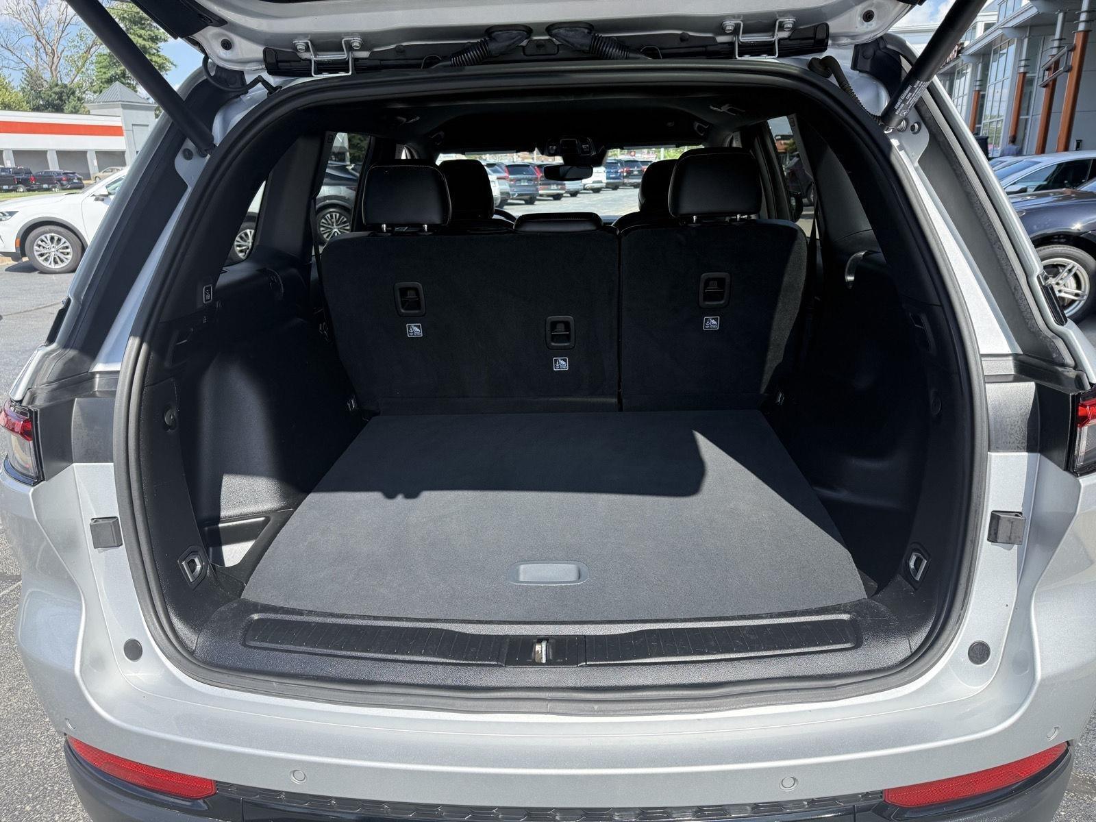 Jeep Grand Cherokee Laredo E 2WD 2023