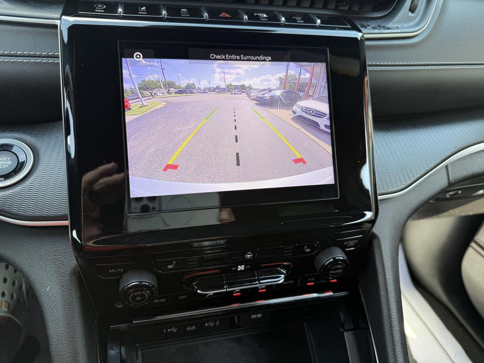 Jeep Grand Cherokee Laredo E 2WD 2023